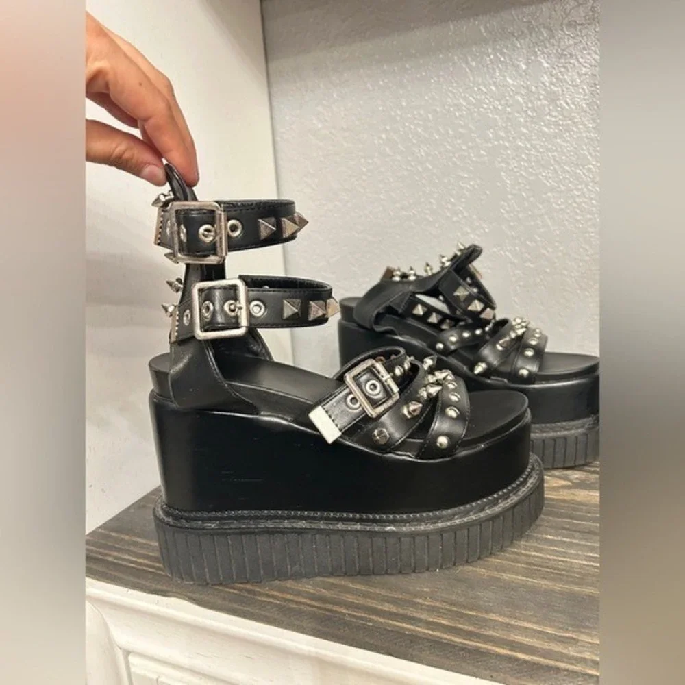 Dolls Kill Go Berzerk Platform Sandals Black Goth Punk Spikes 7.5‎ Studded